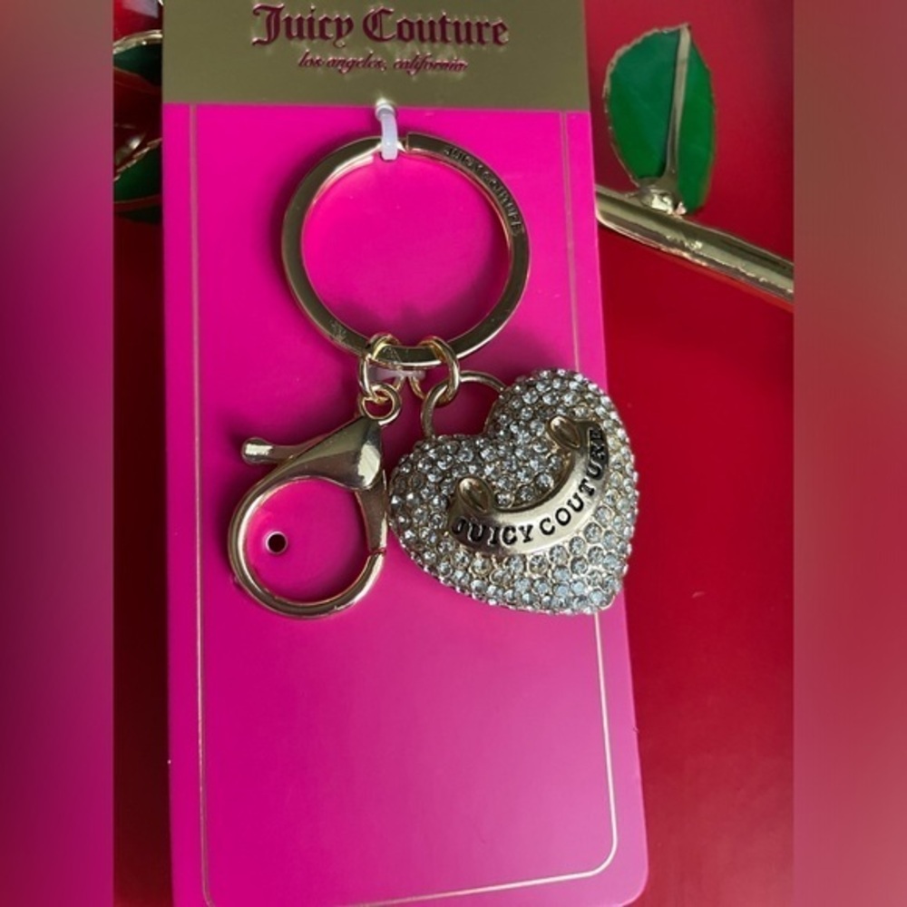 Juicy Couture Keychain,Juicy Couture Gold Heart Keychain.